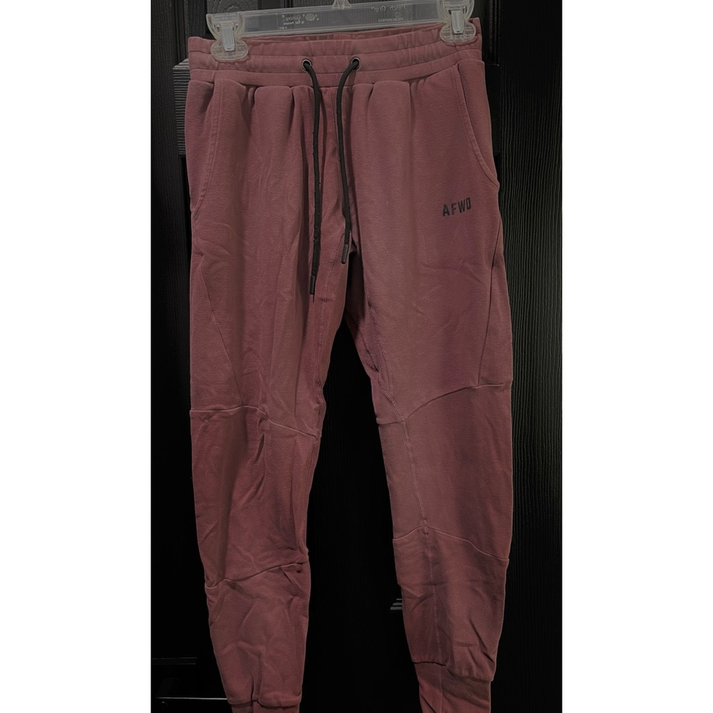 Medium Vintage Rose Alpha Forward Lifestyle Essential Joggers (original).